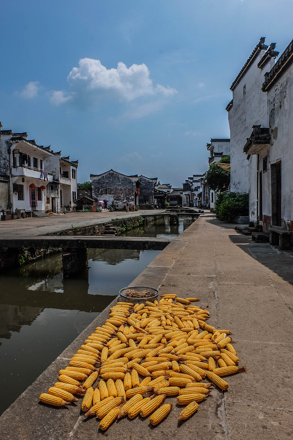 Tangmo Anhui China_Architecture on the Road