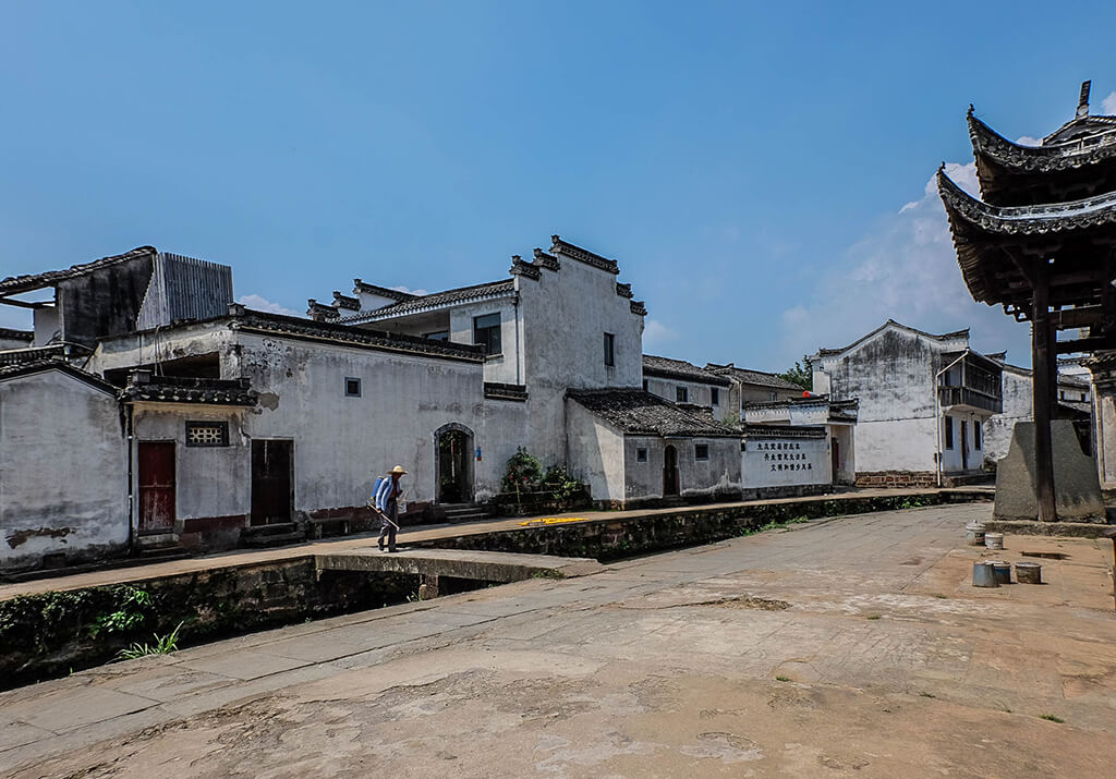 Tangmo Anhui China_Architecture on the Road