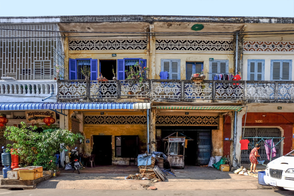 kampot_architecture on the road_ colonial architecture