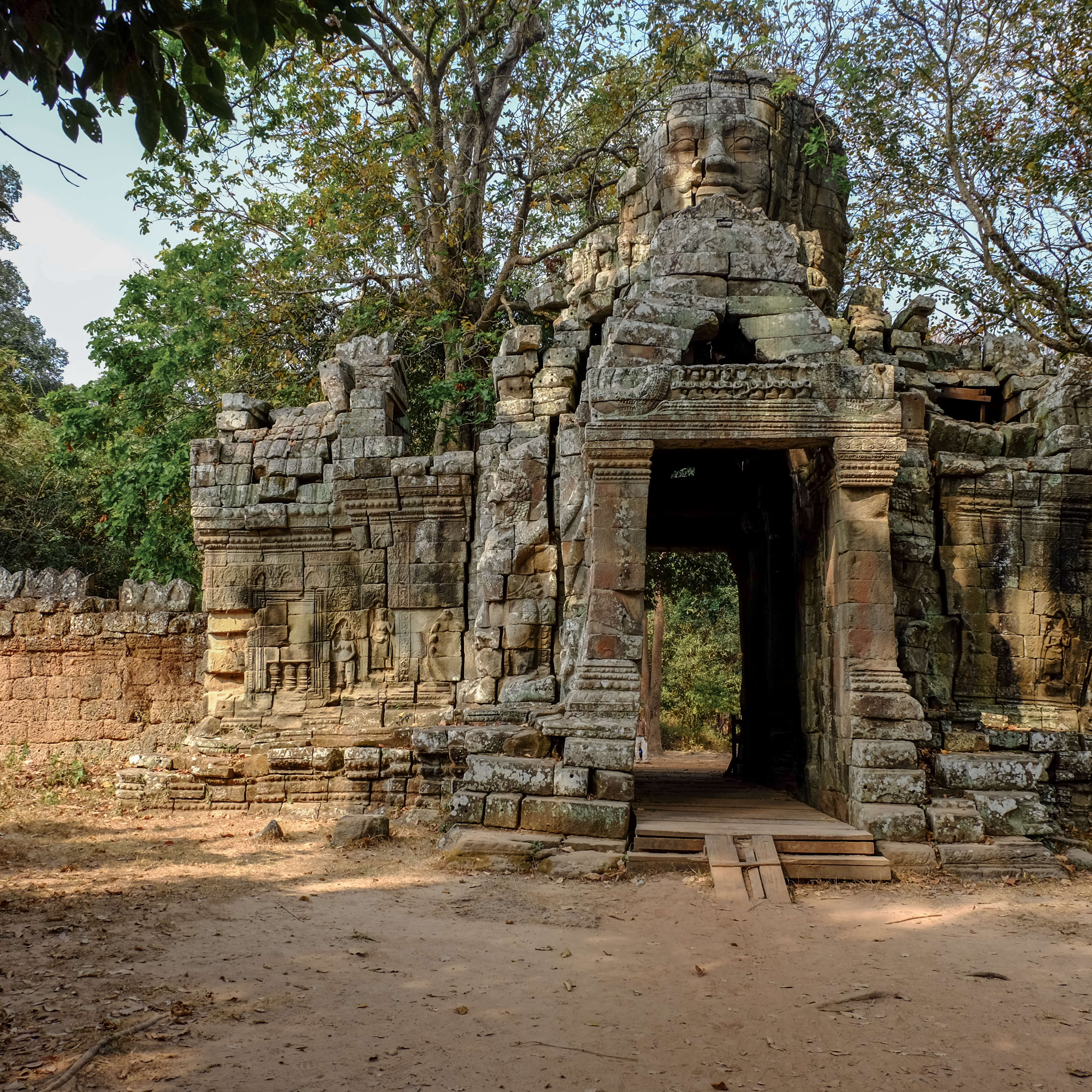 siem reap_angkor wat_architecture on the road_ Banteay Kdey (2)