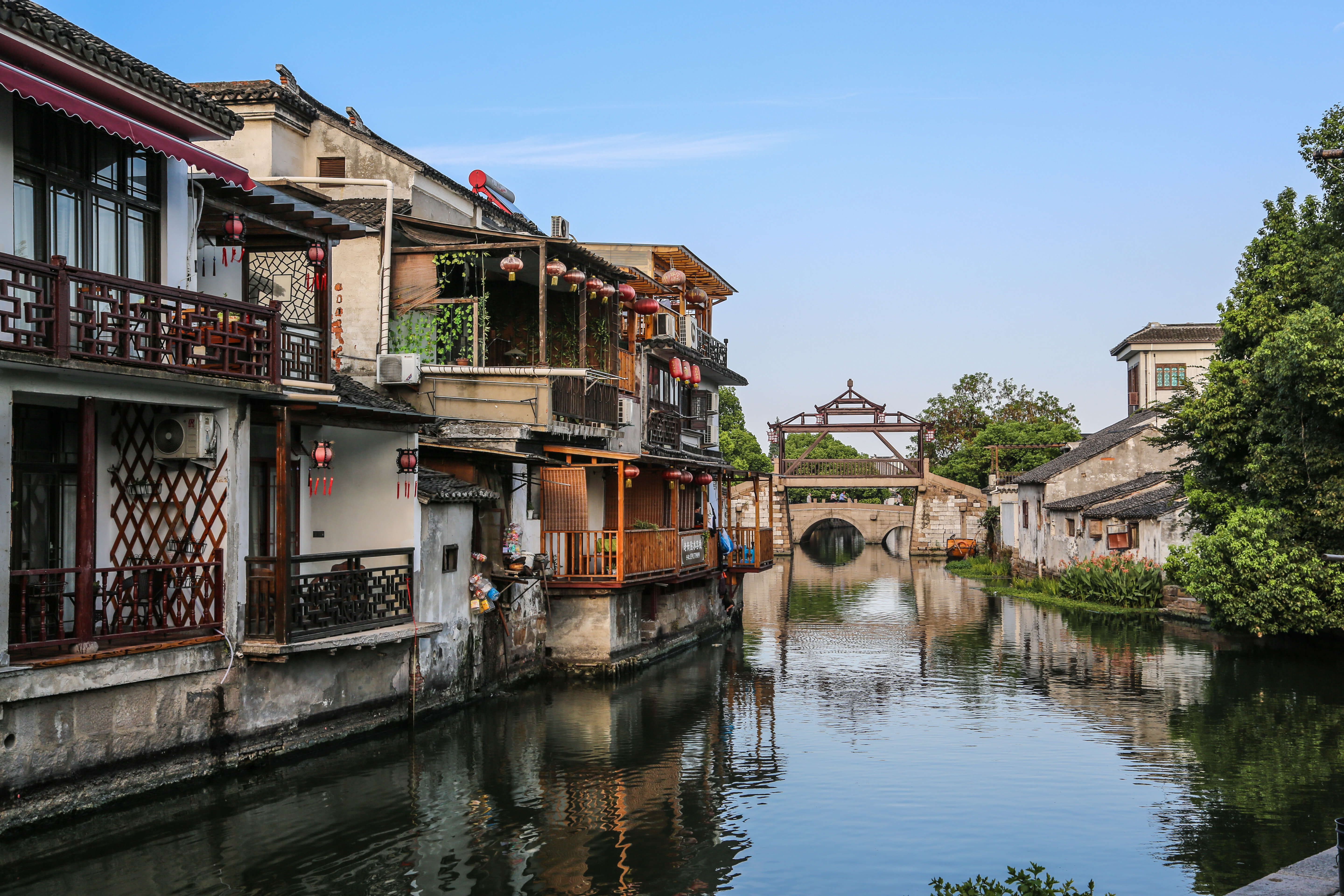 Suzhou_Tongli architecture and gardens_architecture on the road