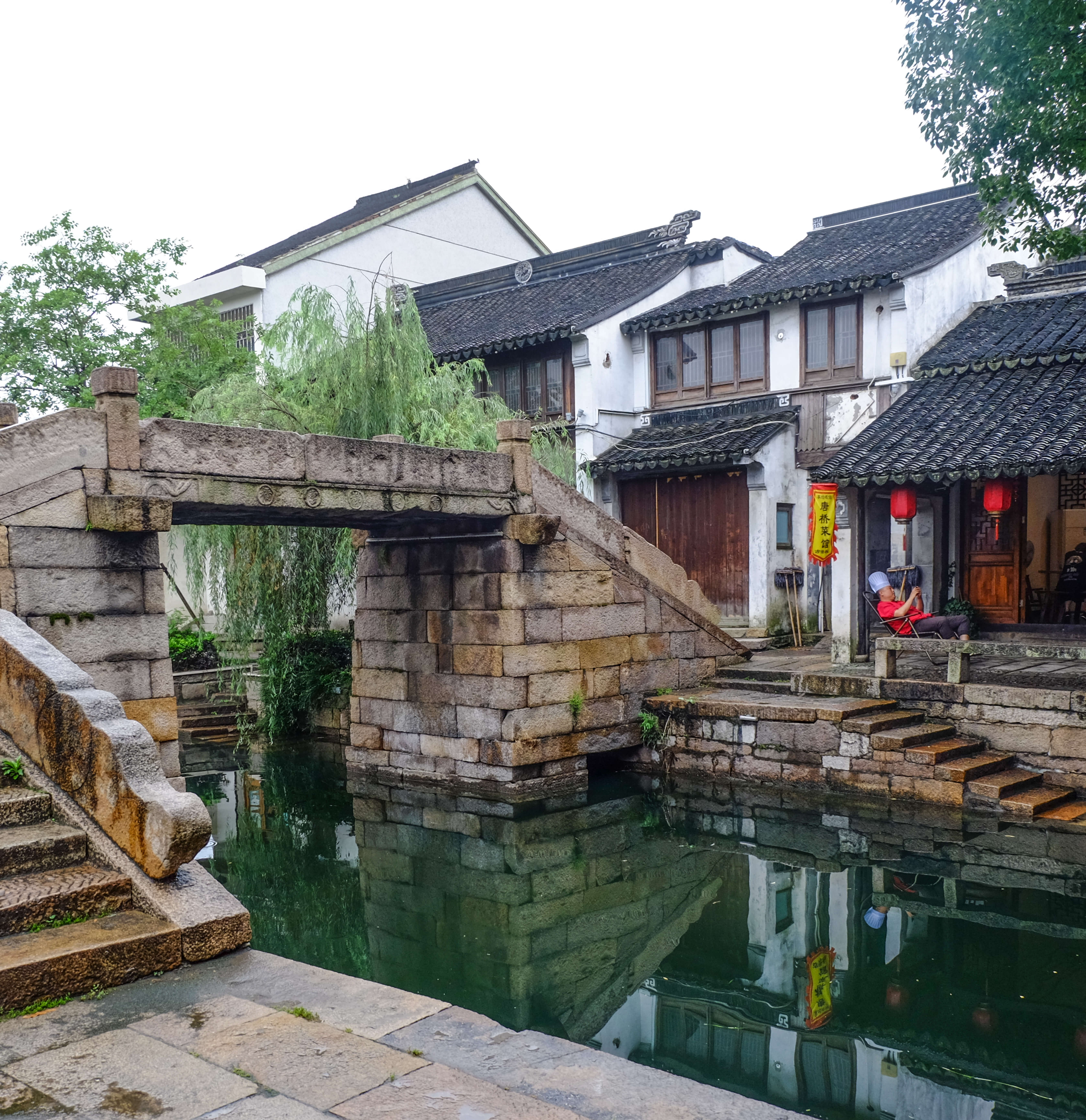 Lili water town, Suzhou_architecture on the road