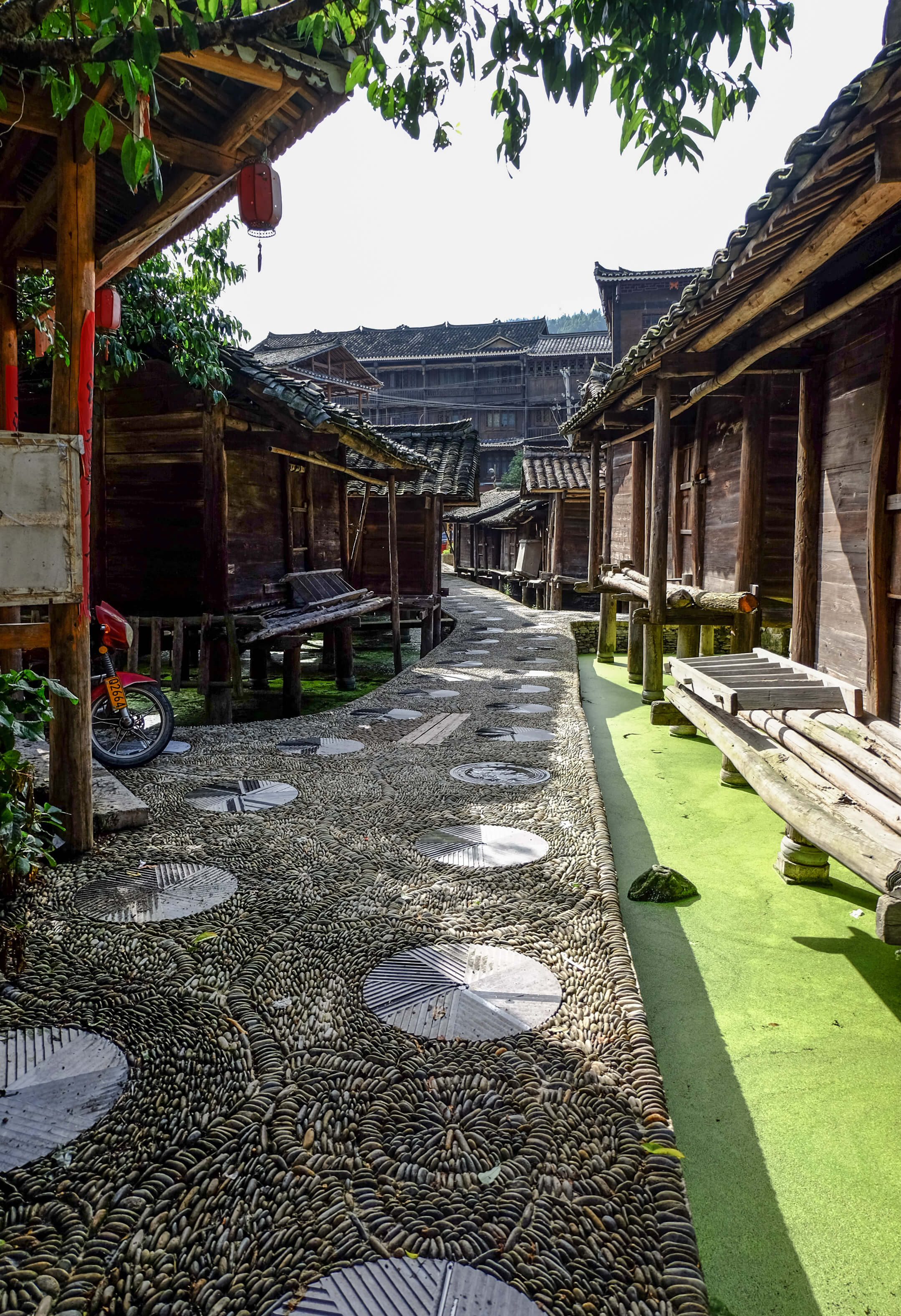 Xijiang_Guizhou_ Miao Ethnic Minority_Architecture on the road_Datang village