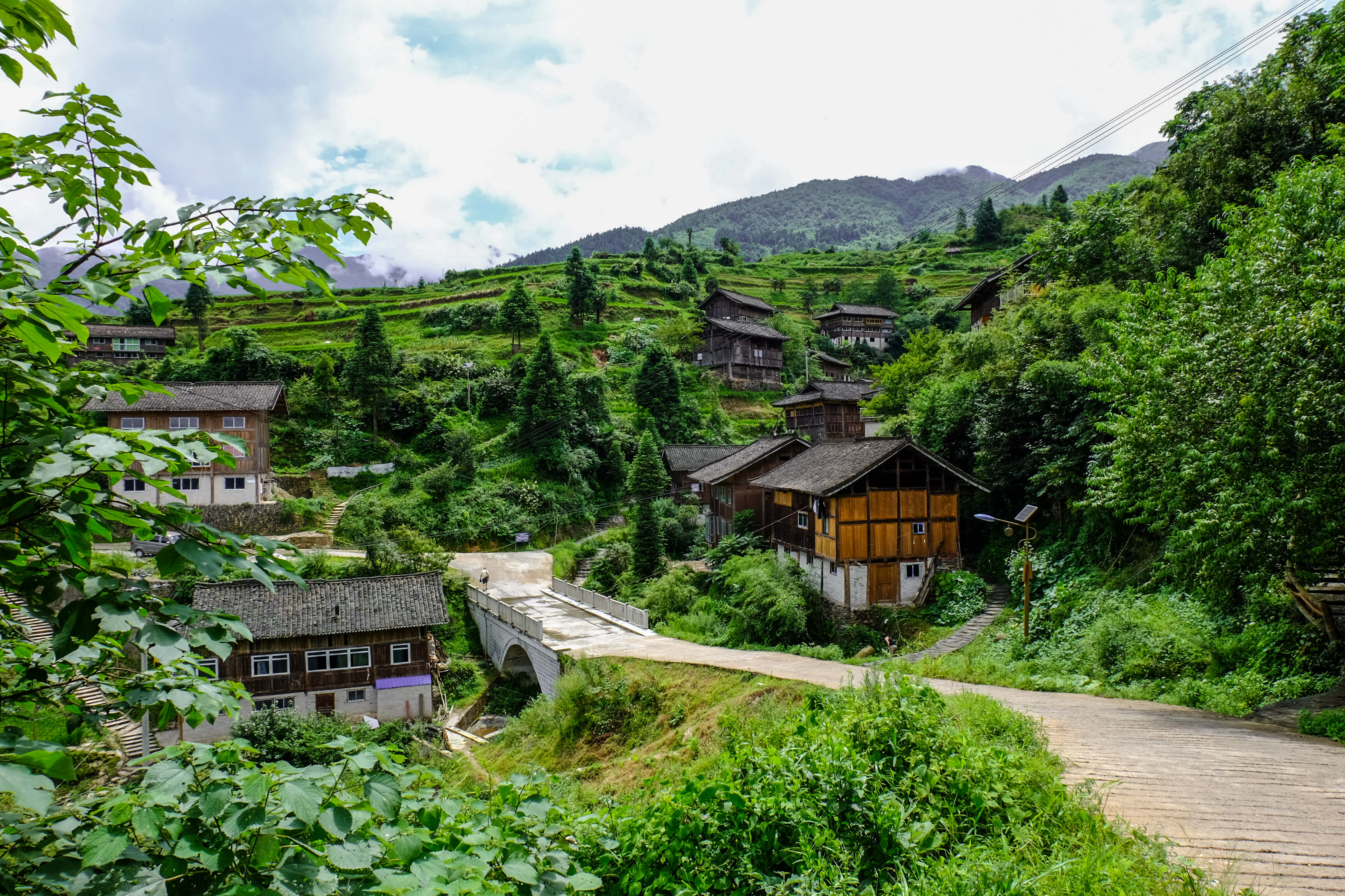 Xijiang_Guizhou_ Miao Ethnic Minority_Architecture on the road_Queniao village