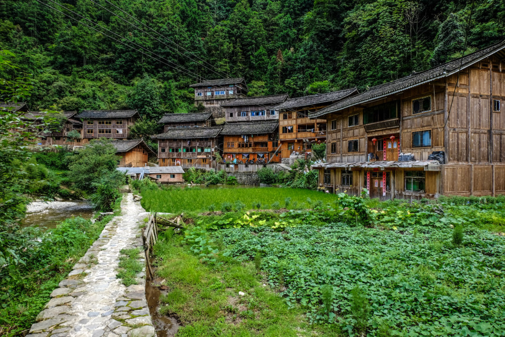 Xijiang_Guizhou_ Miao Ethnic Minority_Architecture on the road_Getou village