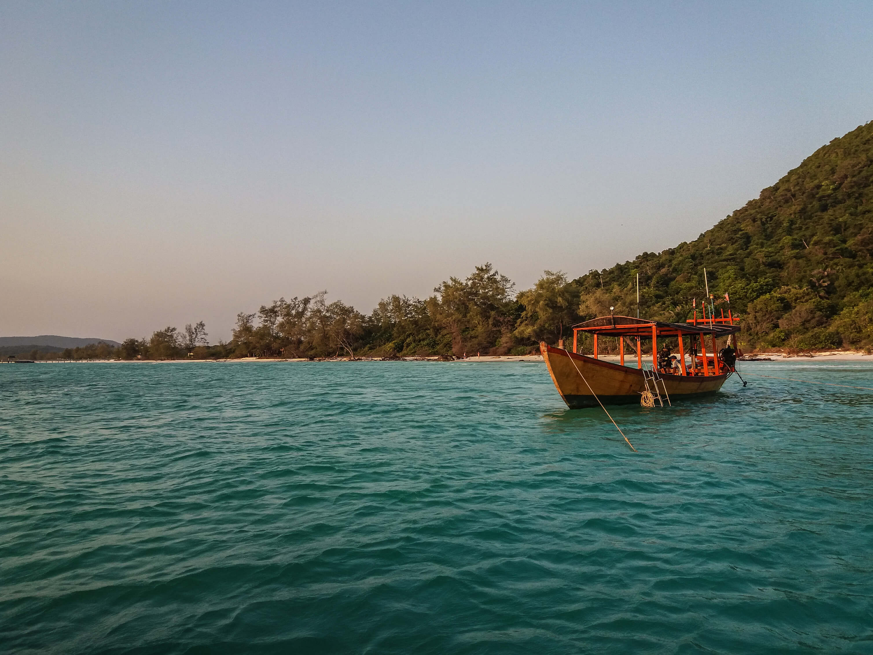 Koh-rong-island_Cambodia_architecture-on-the-road_-4-of-3