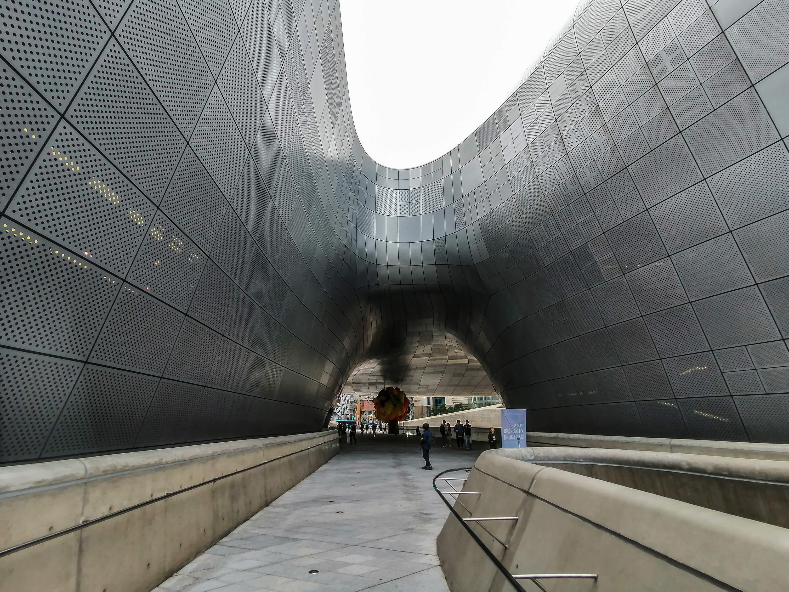 SEOUL_South-Korea_architecture-on-the-road_-3-of-2