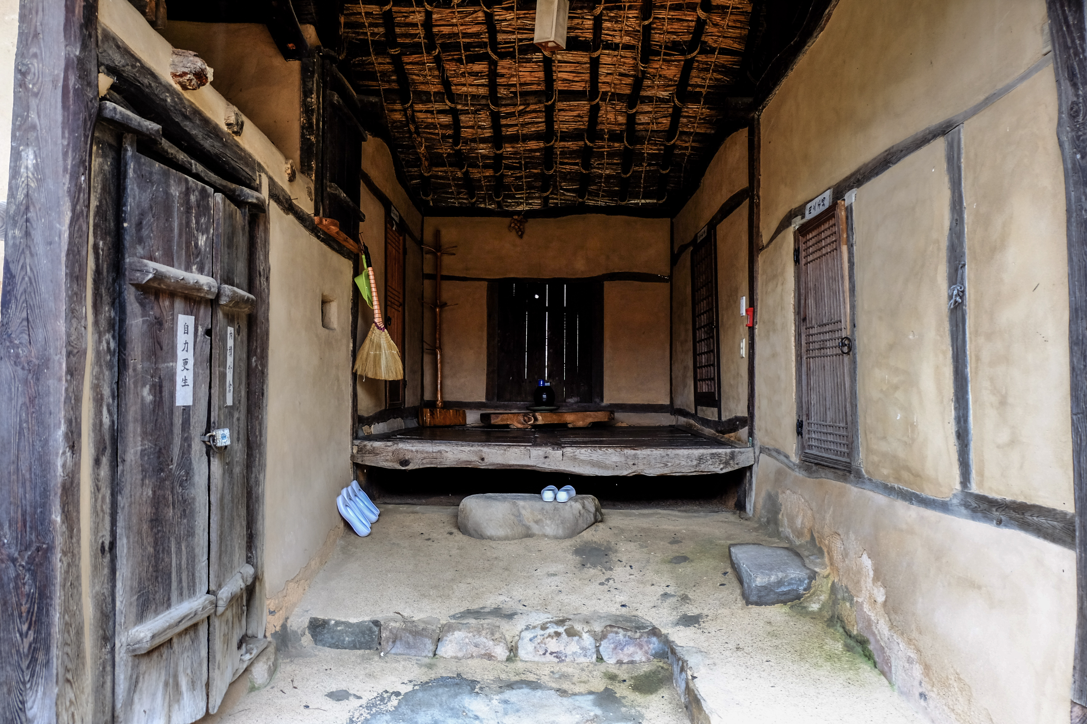 Andong Hahoe Folk village_South Korea_Architecture on the road