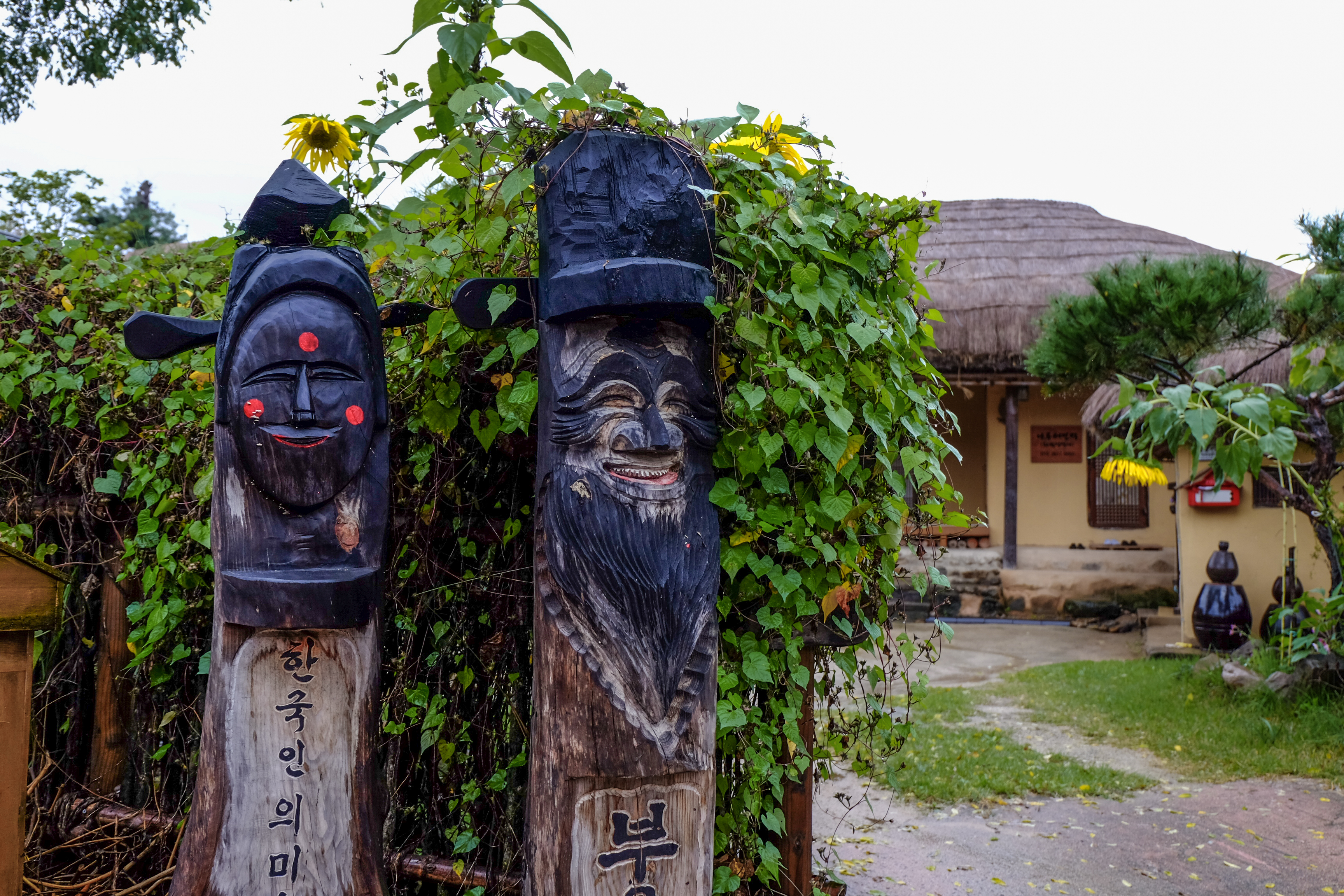 Andong Hahoe Folk village_South Korea_Architecture on the road